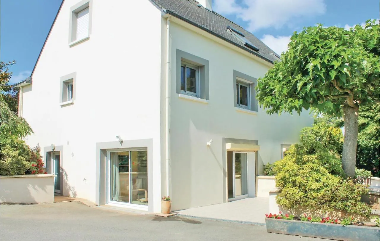 Gorgeous Apartment In Muzillac With Kitchen France